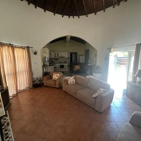 Beach Villa Agios Epiktitos