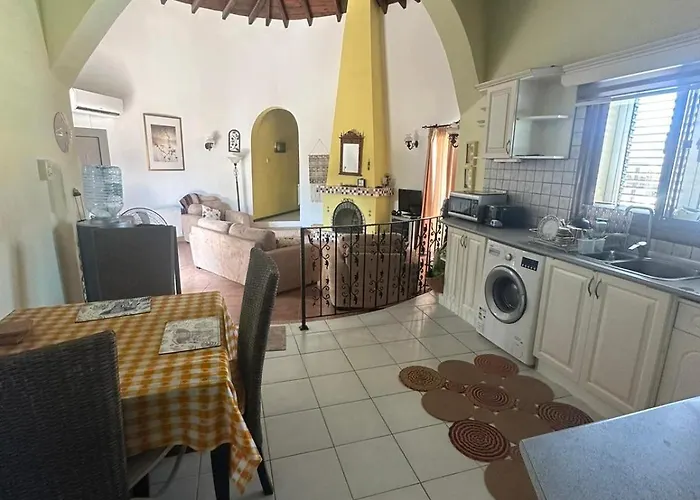 Beach Villa Agios Epiktitos